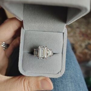 Elegant Silver Women's Ring